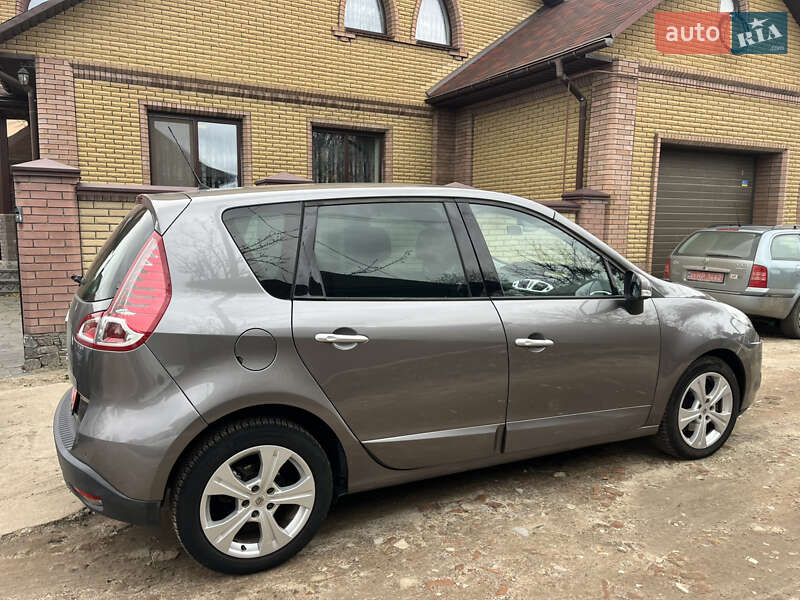 Мінівен Renault Scenic 2010 в Охтирці фото 11 Мінівен Renault Scenic 2010 в Охтирці