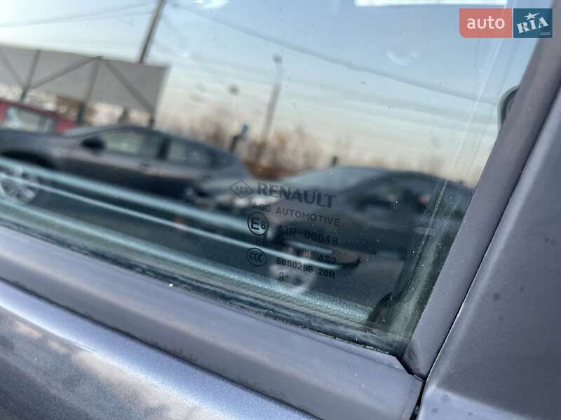 Мінівен Renault Scenic 2011 в Сумах