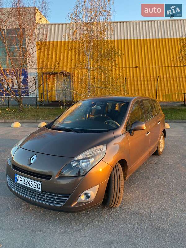 Мінівен Renault Scenic 2010 в Запоріжжі