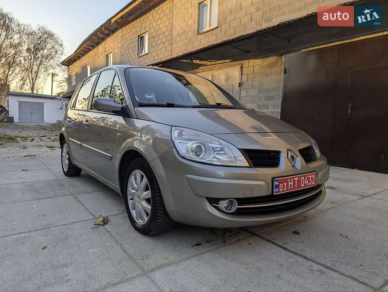 Мінівен Renault Scenic 2006 в Дубні
