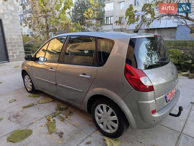 Мінівен Renault Scenic 2006 в Дубні