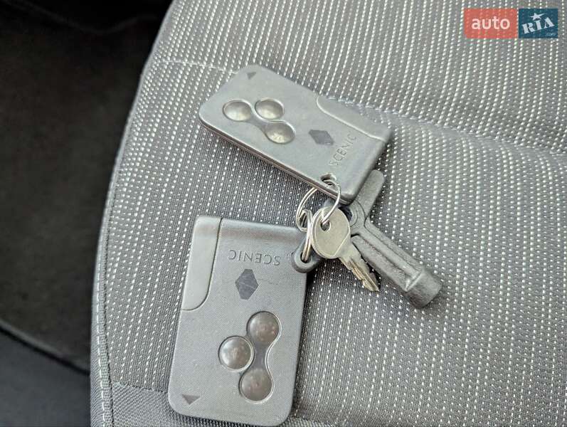 Мінівен Renault Scenic 2006 в Дубні