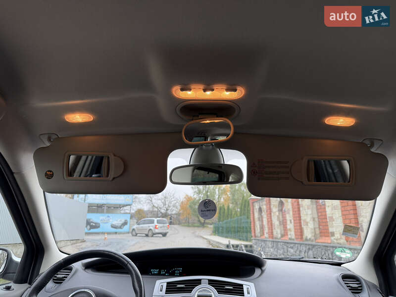 Минивэн Renault Scenic 2007 в Красилове