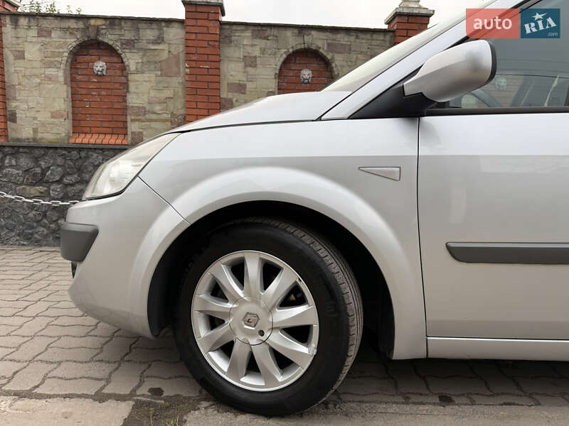 Минивэн Renault Scenic 2007 в Красилове