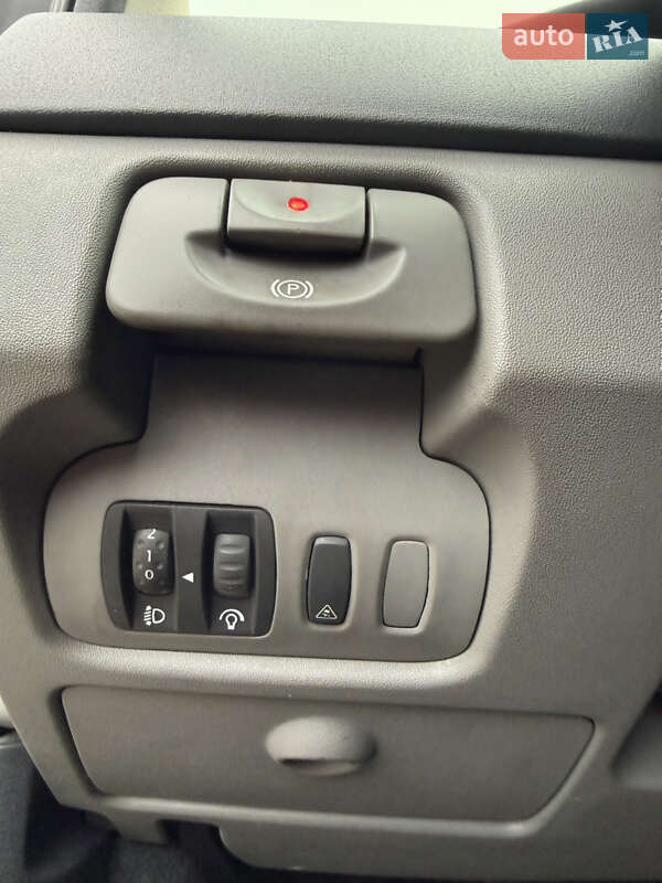 Минивэн Renault Scenic 2007 в Красилове