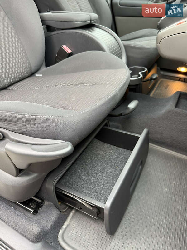 Минивэн Renault Scenic 2007 в Красилове