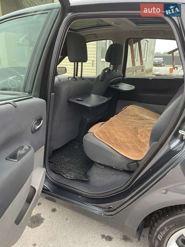 Мінівен Renault Scenic 2006 в Звягелі фото 5 Мінівен Renault Scenic 2006 в Звягелі