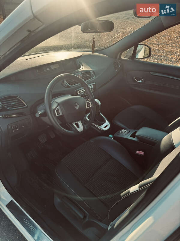 Мінівен Renault Scenic 2011 в Зорі фото 5 Мінівен Renault Scenic 2011 в Зорі