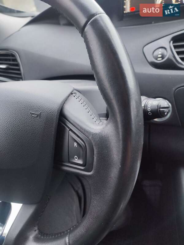 Мінівен Renault Scenic 2014 в Львові фото 4 Мінівен Renault Scenic 2014 в Львові
