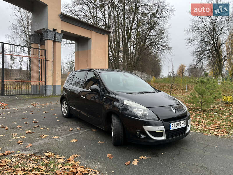 Мінівен Renault Scenic 2009 в Звенигородці