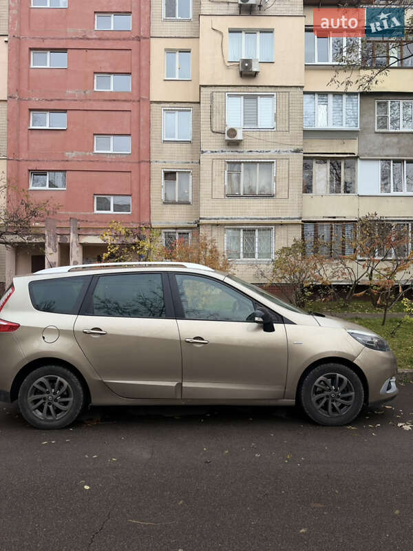 Минивэн Renault Scenic 2014 в Киеве