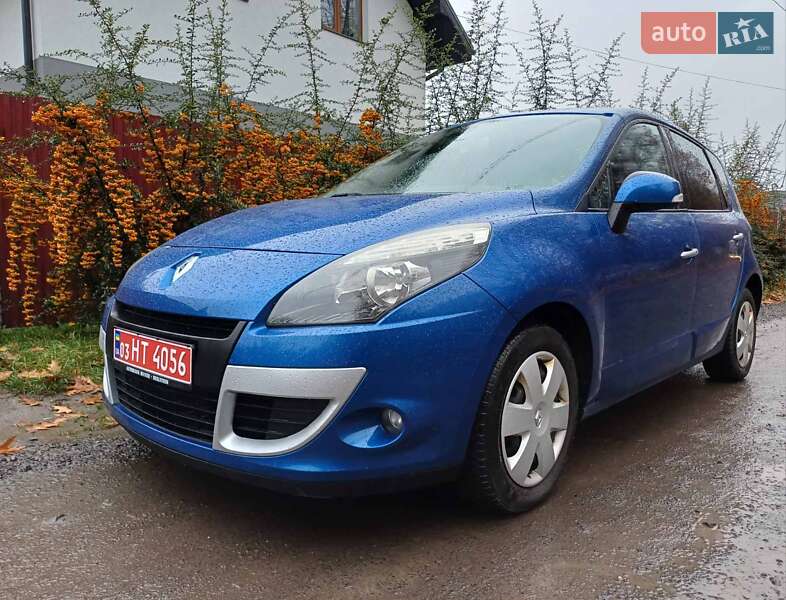 Мінівен Renault Scenic 2010 в Луцьку