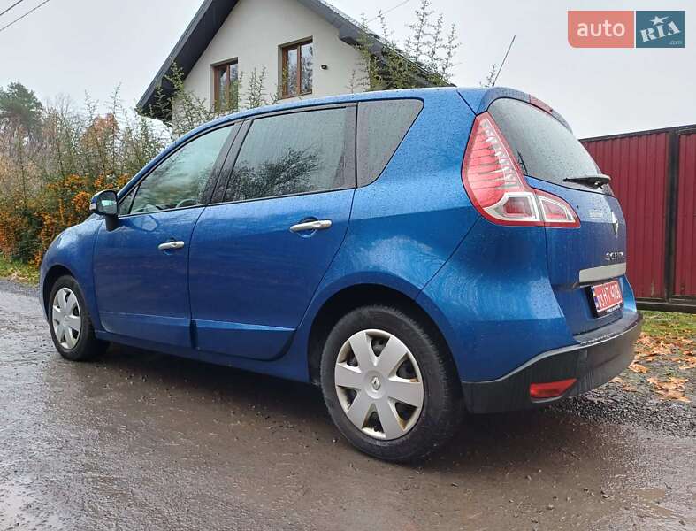 Мінівен Renault Scenic 2010 в Луцьку