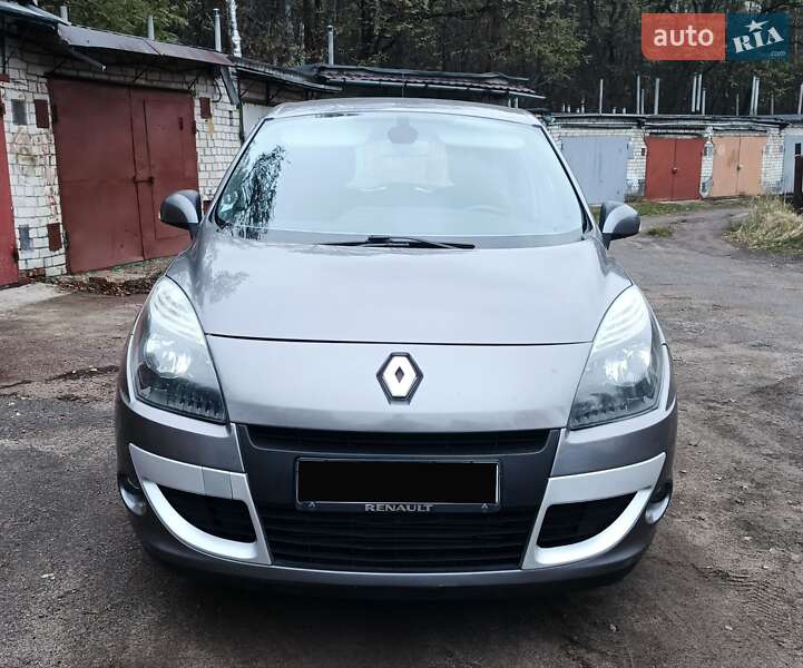 Минивэн Renault Scenic 2011 в Чернигове