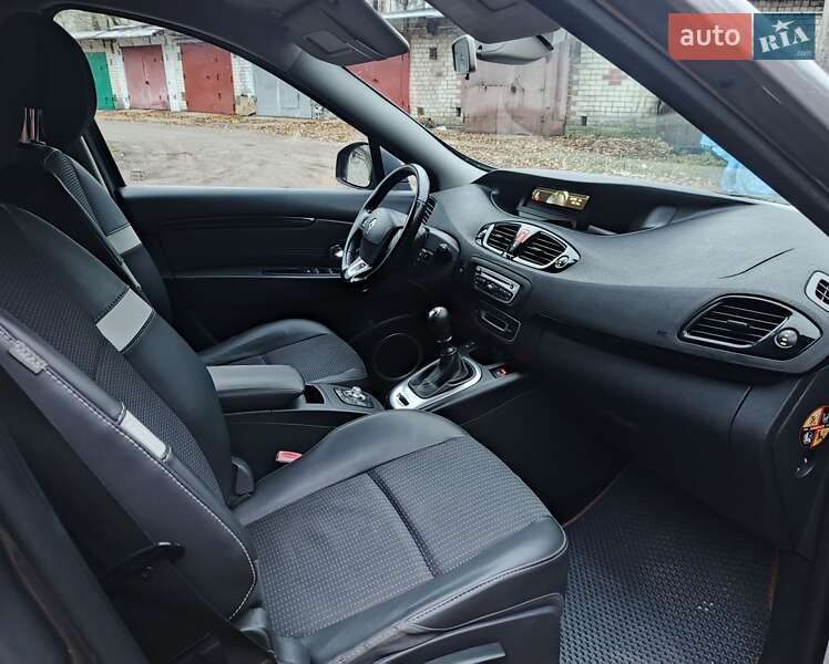 Минивэн Renault Scenic 2011 в Чернигове