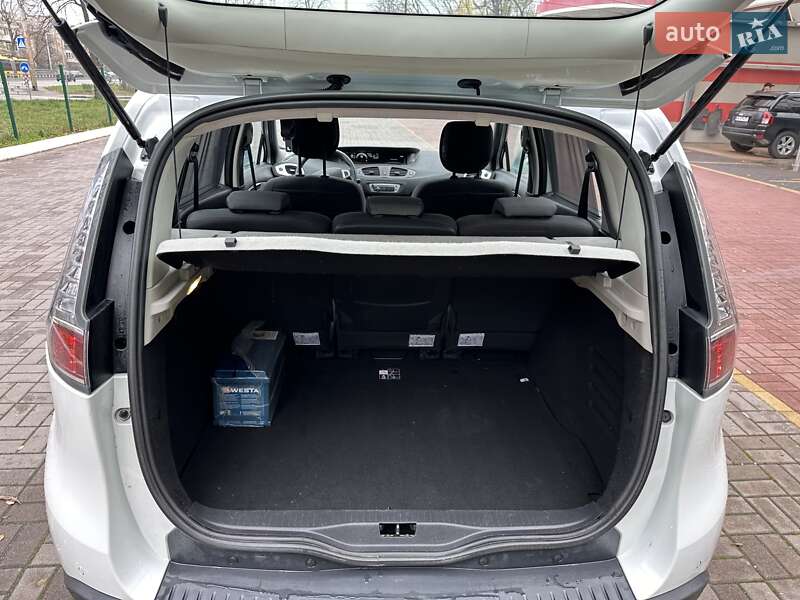 Минивэн Renault Scenic 2012 в Киеве