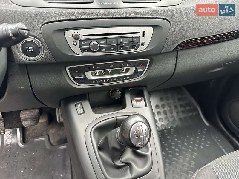 Минивэн Renault Scenic 2012 в Киеве