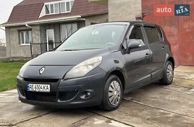 Мінівен Renault Scenic 2011 в Чорнобаї