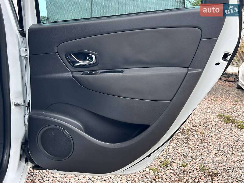 Мінівен Renault Scenic 2012 в Одесі фото 28 Мінівен Renault Scenic 2012 в Одесі