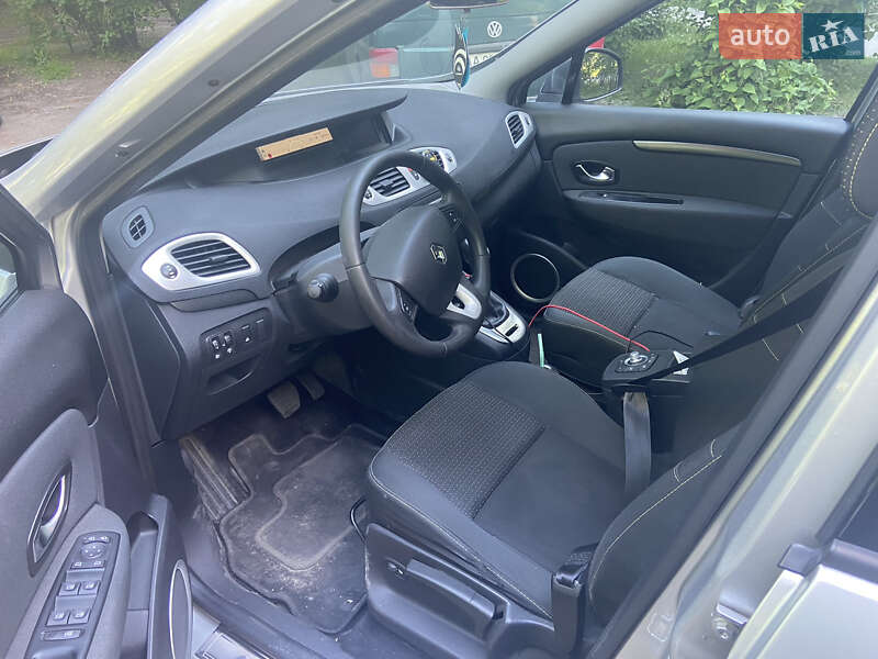 Мінівен Renault Scenic 2010 в Києві