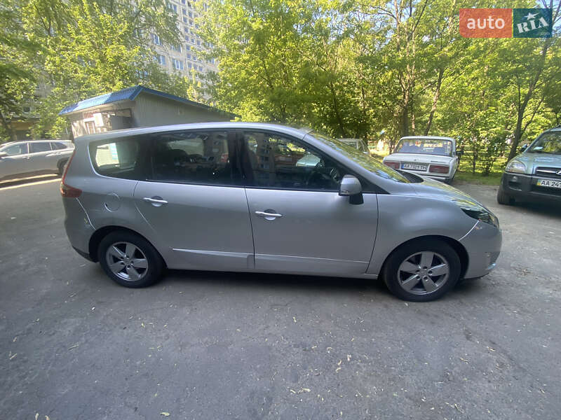 Мінівен Renault Scenic 2010 в Києві