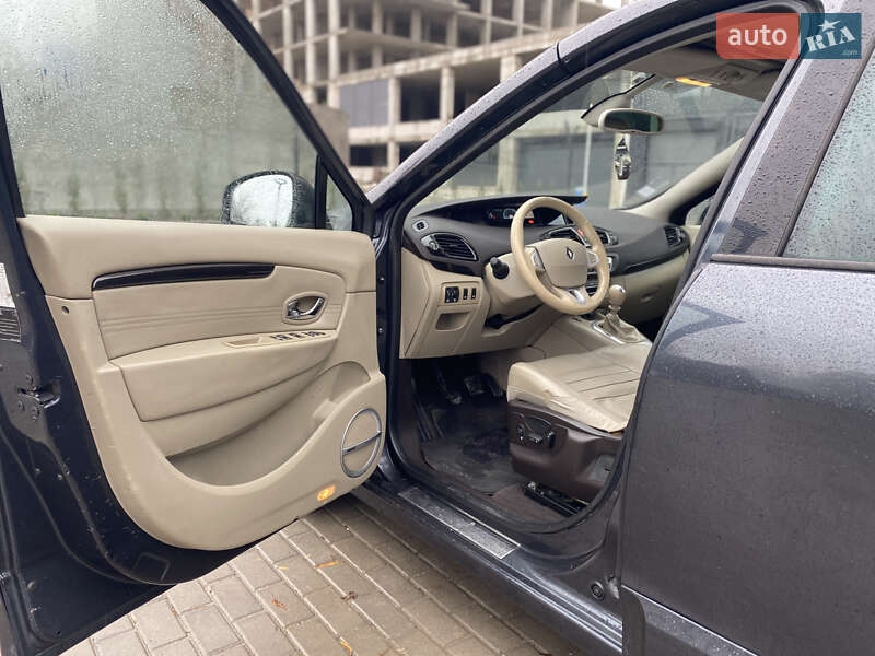 Мінівен Renault Scenic 2011 в Рівному