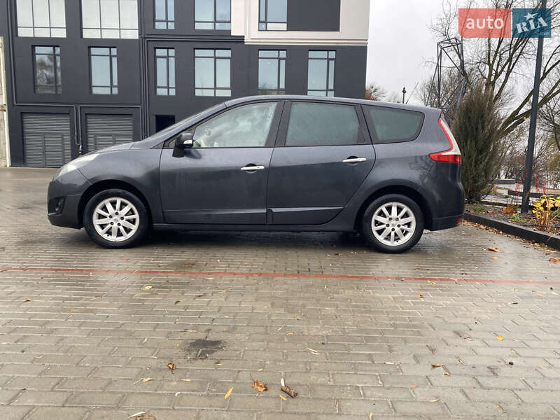 Мінівен Renault Scenic 2011 в Рівному