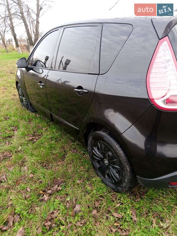 Минивэн Renault Scenic 2010 в Красилове фото 22 Минивэн Renault Scenic 2010 в Красилове