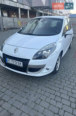 Минивэн Renault Scenic 2011 в Ивано-Франковске