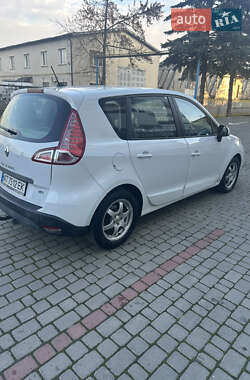 Минивэн Renault Scenic 2011 в Ивано-Франковске