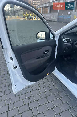 Минивэн Renault Scenic 2011 в Ивано-Франковске