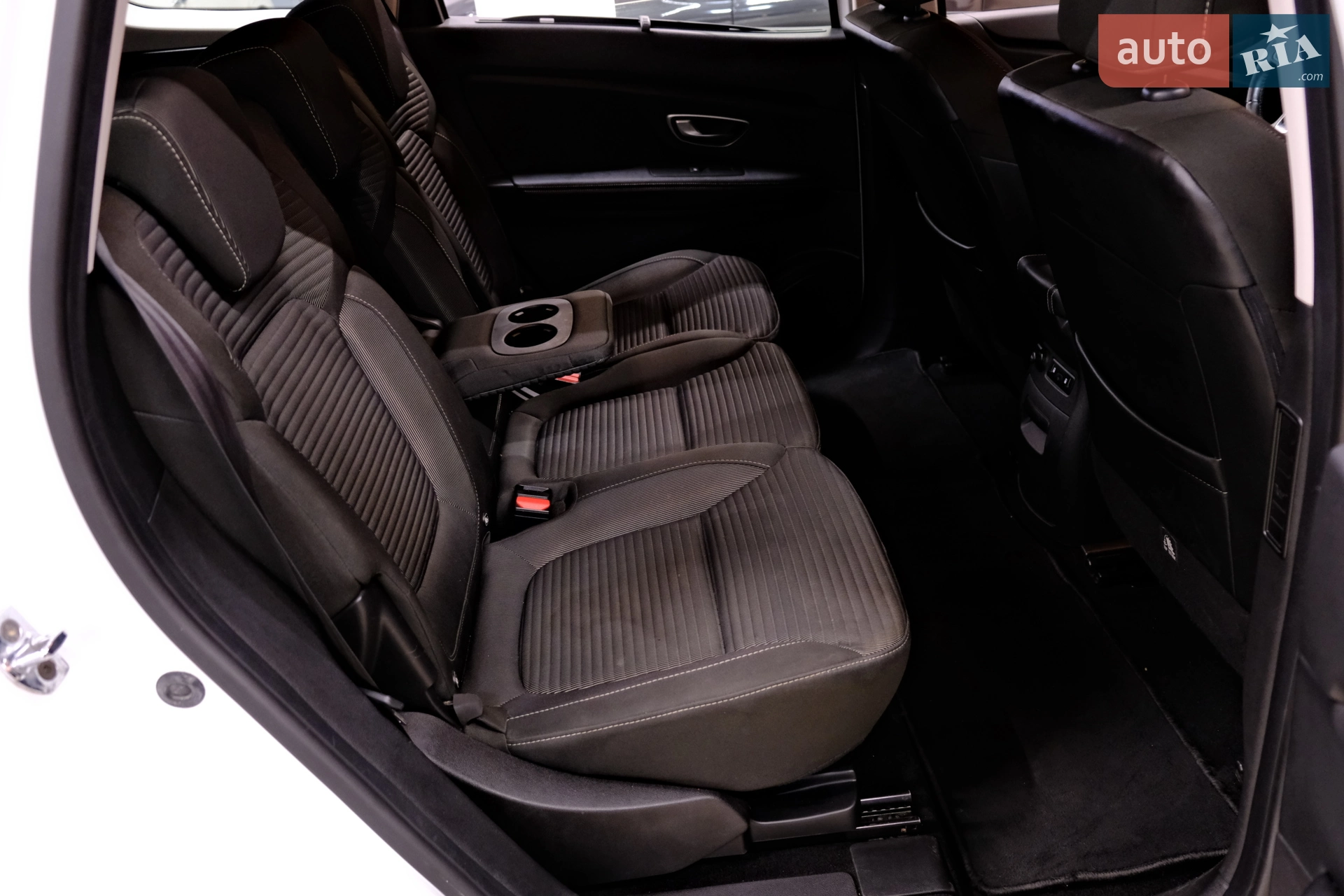 2017 Renault Scenic - мініатюра 39