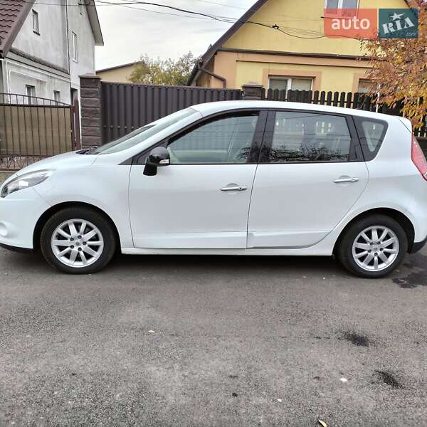 Мінівен Renault Scenic 2011 в Рівному