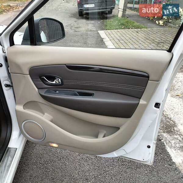 Мінівен Renault Scenic 2011 в Рівному