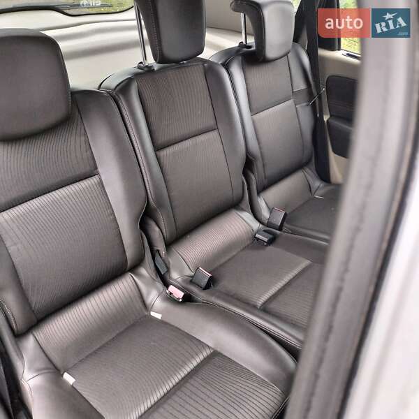 Мінівен Renault Scenic 2011 в Рівному