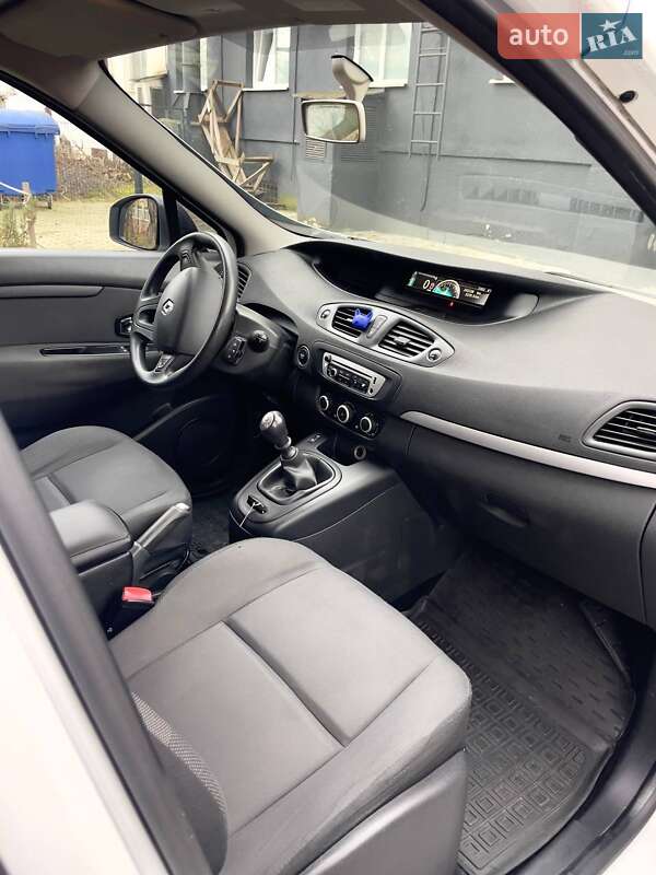 Минивэн Renault Scenic 2012 в Ивано-Франковске фото 29 Минивэн Renault Scenic 2012 в Ивано-Франковске