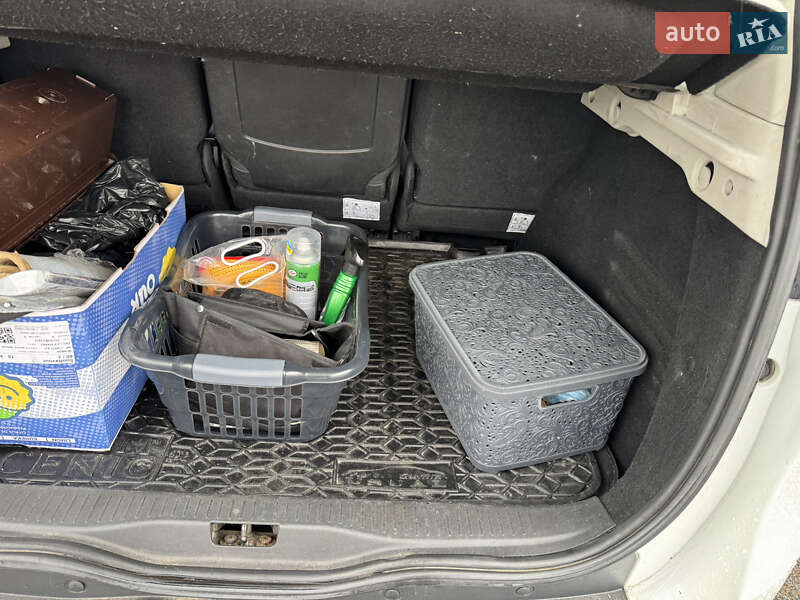 Мінівен Renault Scenic 2012 в Борисполі фото 8 Мінівен Renault Scenic 2012 в Борисполі