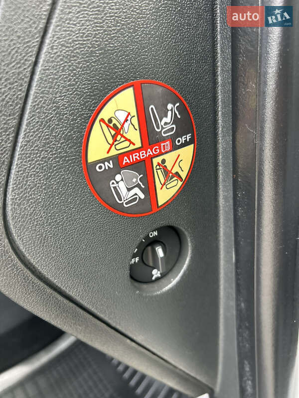 Мінівен Renault Scenic 2013 в Полтаві фото 133 Мінівен Renault Scenic 2013 в Полтаві