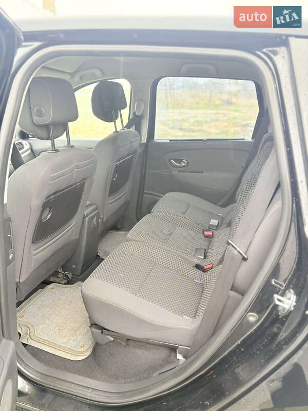 Мінівен Renault Scenic 2011 в Шостці