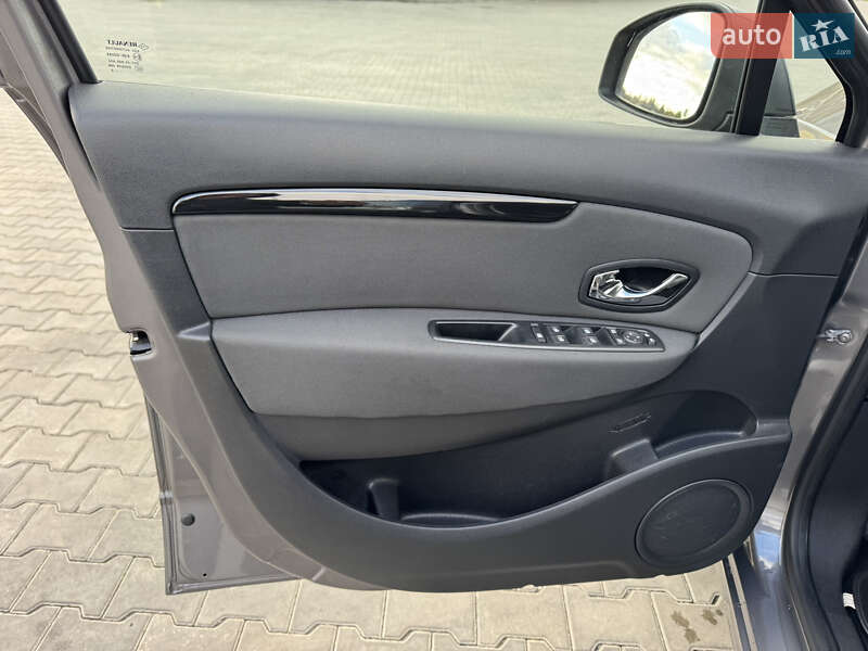 Мінівен Renault Scenic 2013 в Луцьку