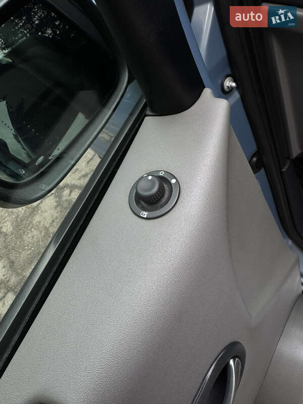 Минивэн Renault Scenic 2008 в Умани фото 15 Минивэн Renault Scenic 2008 в Умани