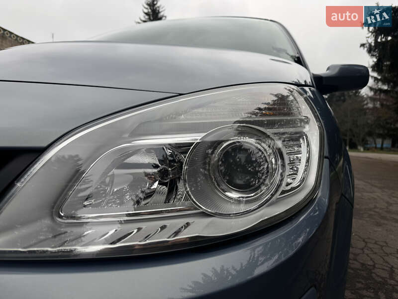 Минивэн Renault Scenic 2008 в Умани фото 32 Минивэн Renault Scenic 2008 в Умани