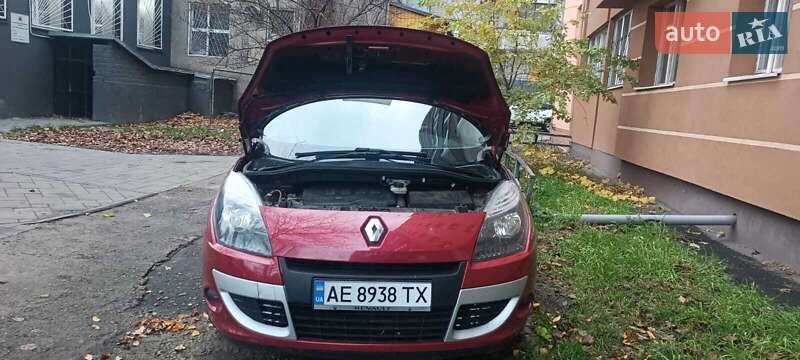 Минивэн Renault Scenic 2011 в Ровно фото 10 Минивэн Renault Scenic 2011 в Ровно