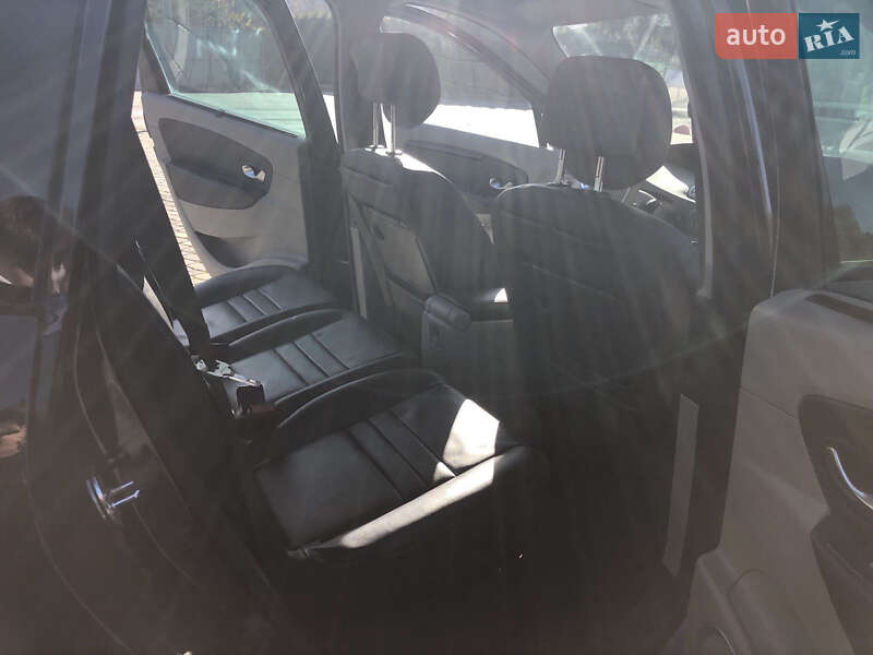 Минивэн Renault Scenic 2011 в Луцке фото 40 Минивэн Renault Scenic 2011 в Луцке