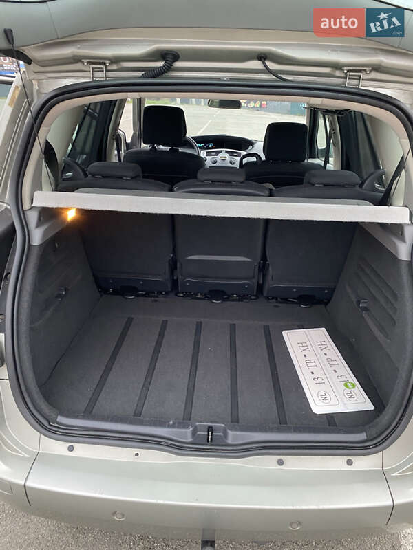 Минивэн Renault Scenic 2006 в Белогородке