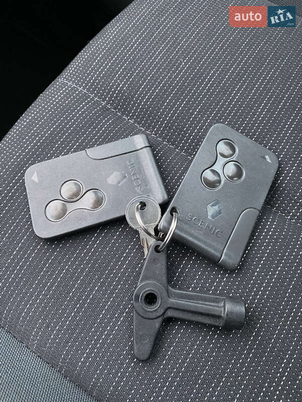 Минивэн Renault Scenic 2006 в Белогородке