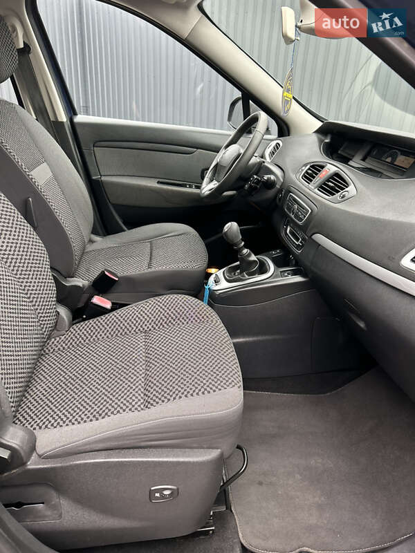 Мінівен Renault Scenic 2012 в Полтаві