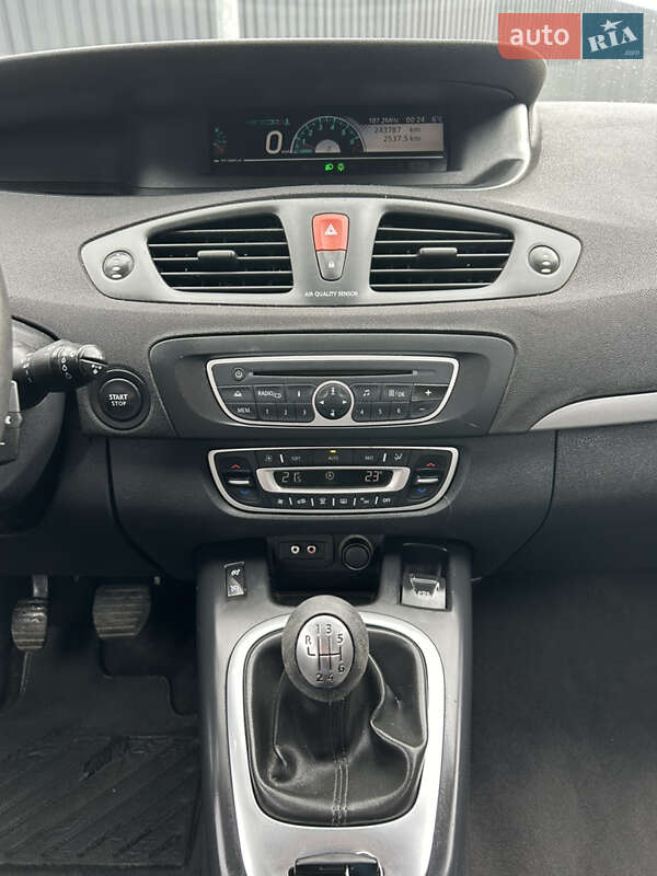 Мінівен Renault Scenic 2012 в Полтаві