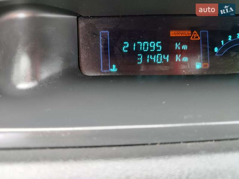 Мінівен Renault Scenic 2004 в Почаєві фото 11 Мінівен Renault Scenic 2004 в Почаєві