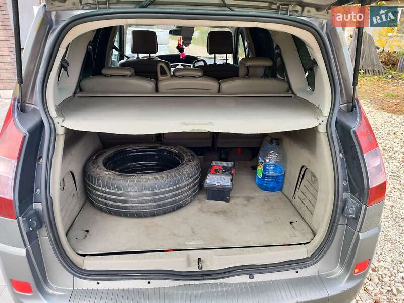 Мінівен Renault Scenic 2004 в Почаєві фото 16 Мінівен Renault Scenic 2004 в Почаєві